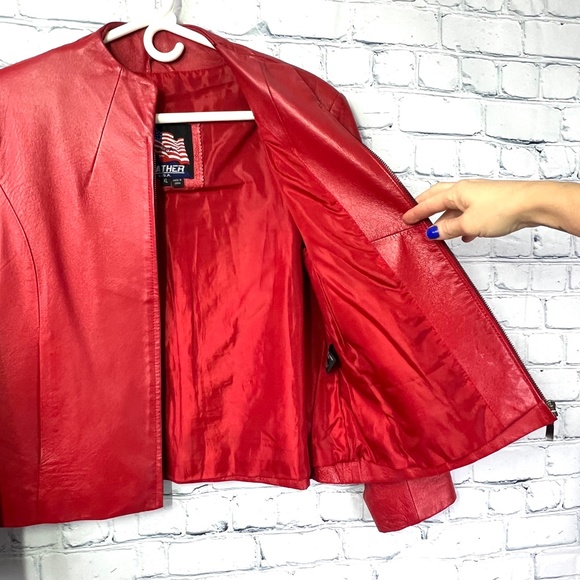 SOLD! NWOT VINTAGE |•USA LEATHER•| Red Leather Moto Jacket - Picture 5 of 11